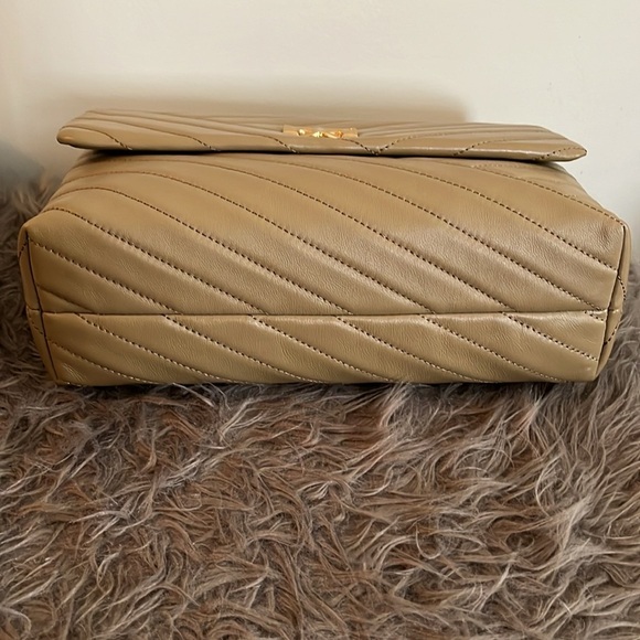 Tory Burch Kira Shoulder Bag NWT - Picture 2 of 7